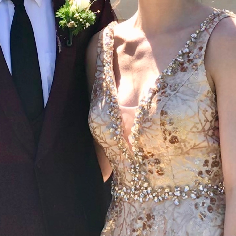 Prom Dress - Picture 2 of 6